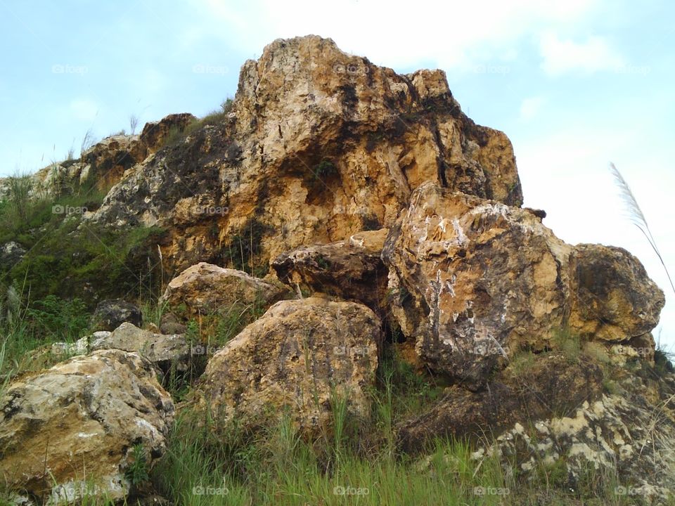 limestone, lake bako