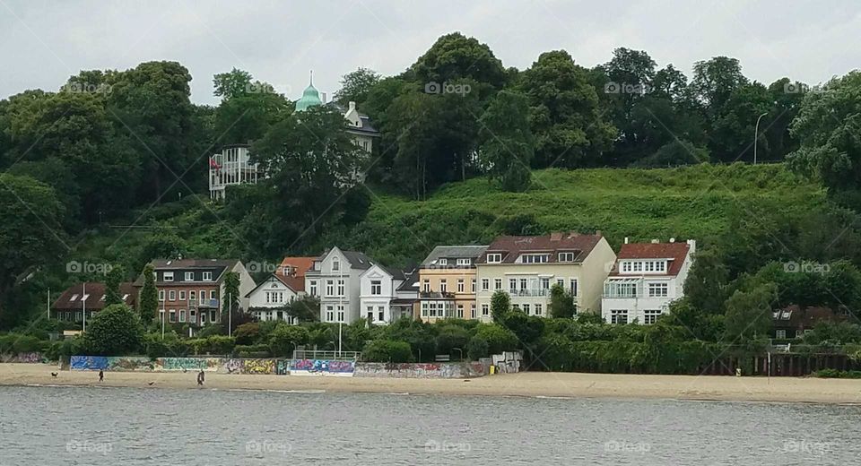 Homes on the Elbe