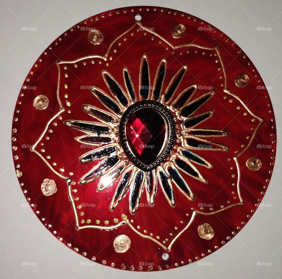 Mandala love. Handmade by me. Materials used: recycled cd, glass painting.
