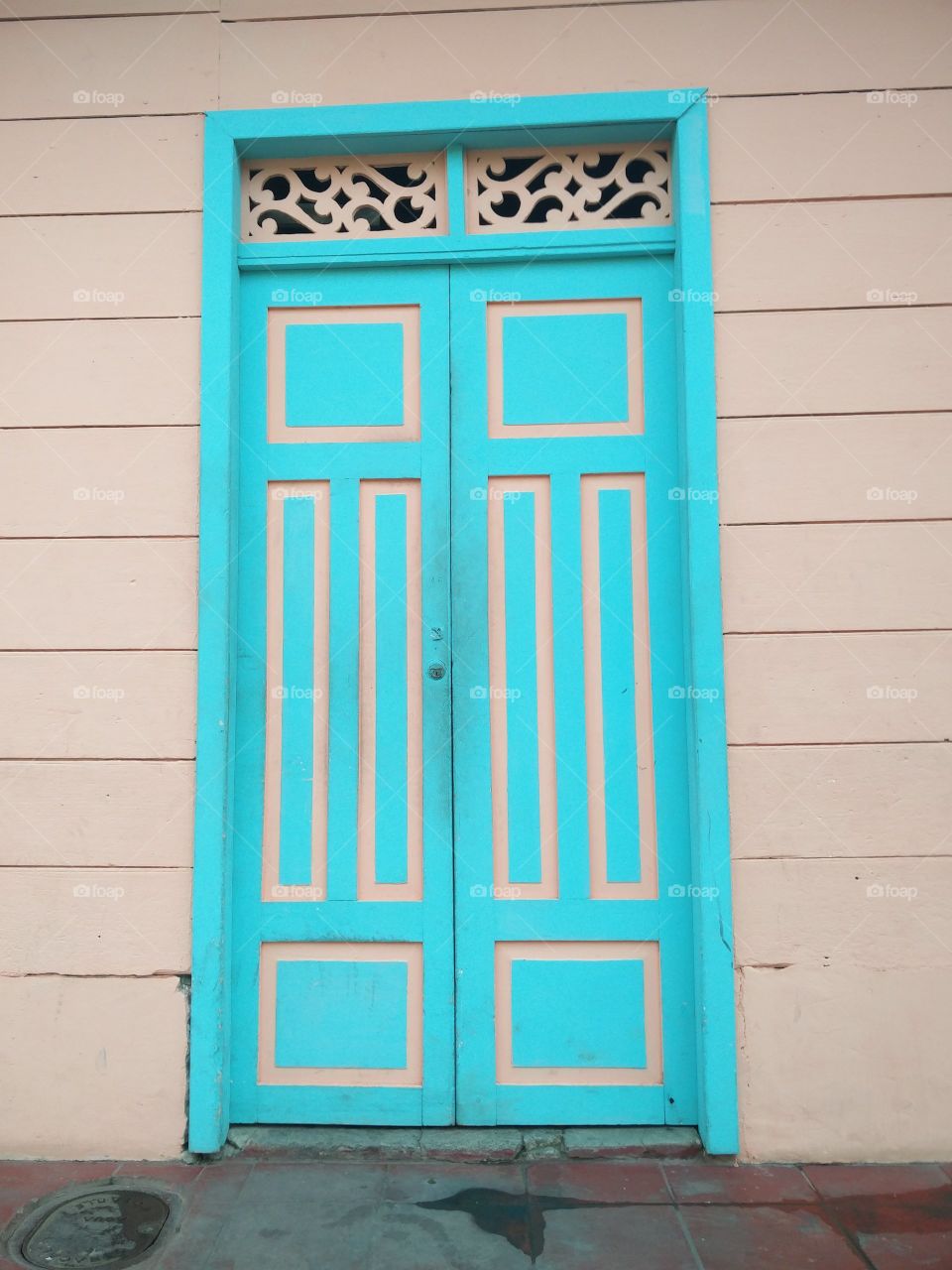 pastel door