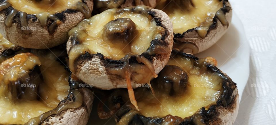 Mushrooms with Cheese