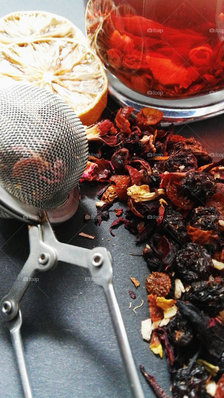 Tea strainer with herbs