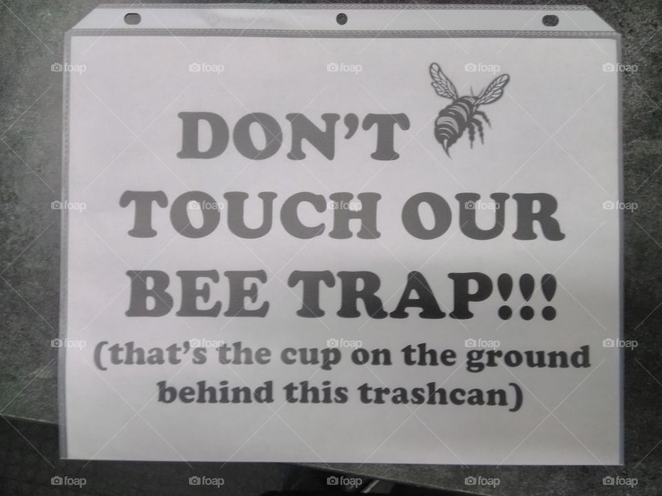 bee sign