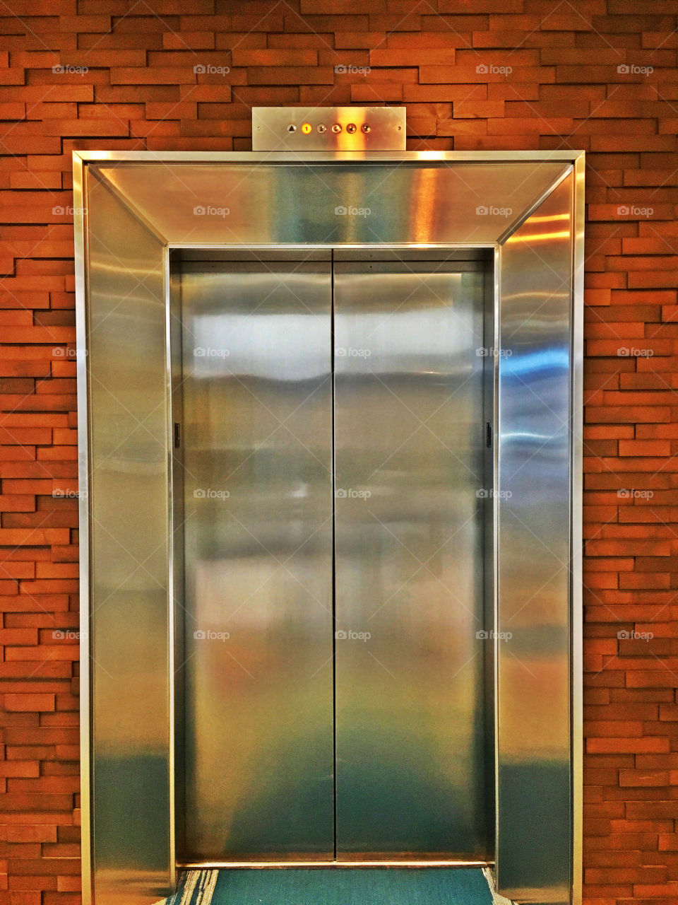 Elevator 