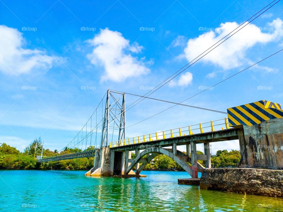 Fair suspention bridge