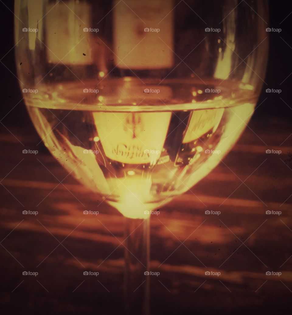 wine glasse. wine tasting in bar