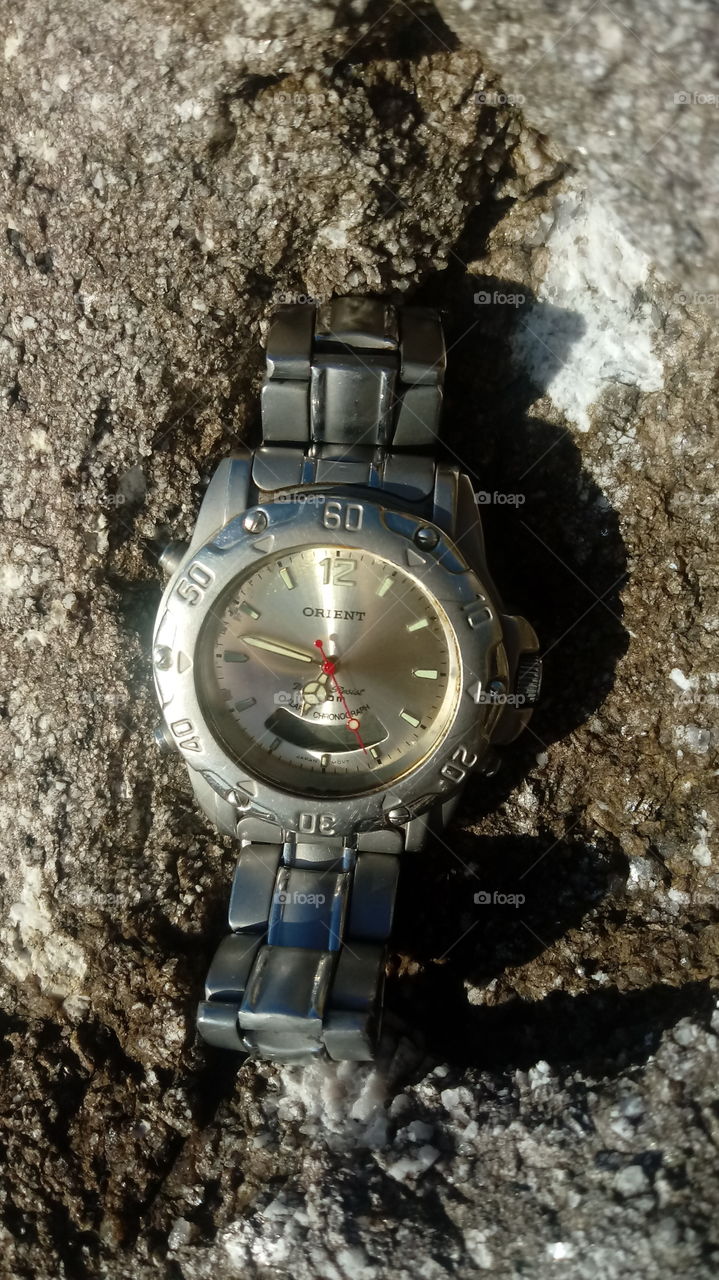 CLOCK,IMAGE, NATURE.