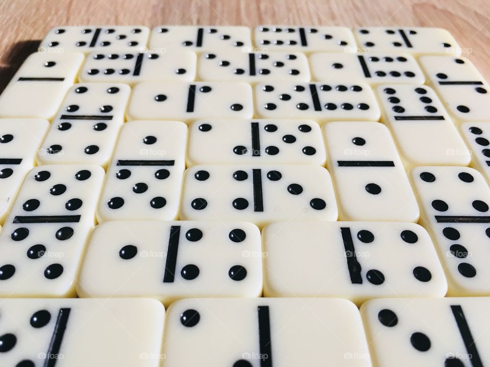 Dominoes