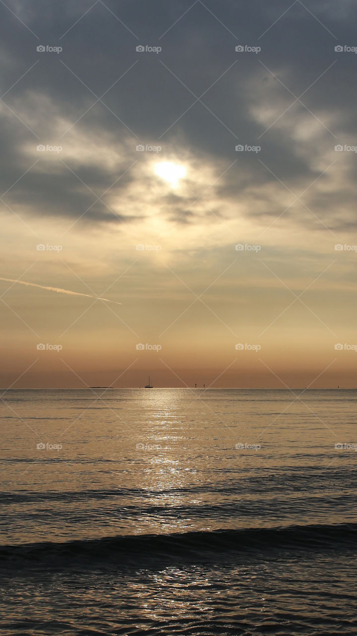 Summer Gdansk
🔅 💛 • 2172019 •