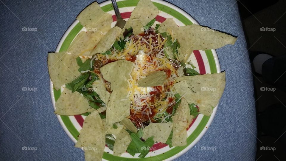 Taco salada. i wanted a taco salad for lunch today.