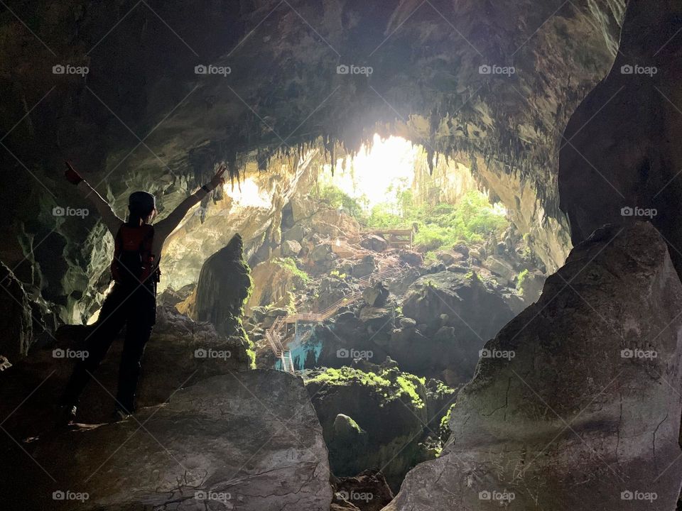 Gua Terus in Gunung Keriang