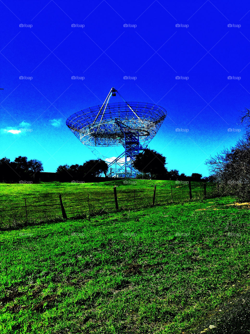 Radio telescope search for alien life and study astronomy science