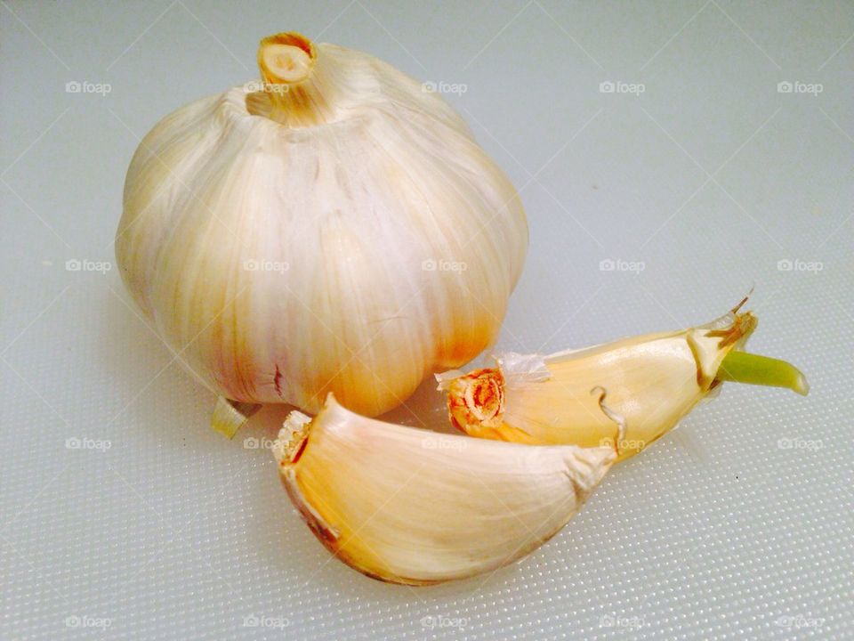 Close-up garlic bulb