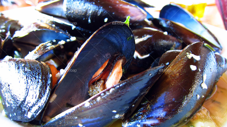 Open mussels. steamed mussels recipe greek tavern