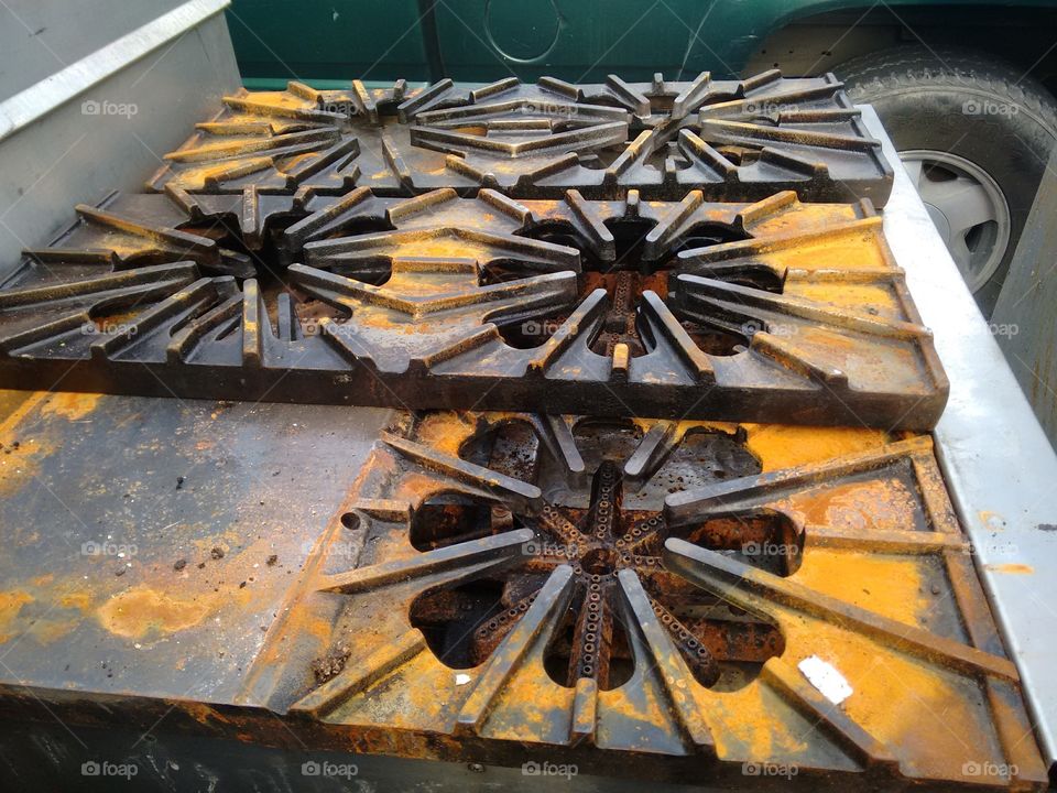 rusty stove burners