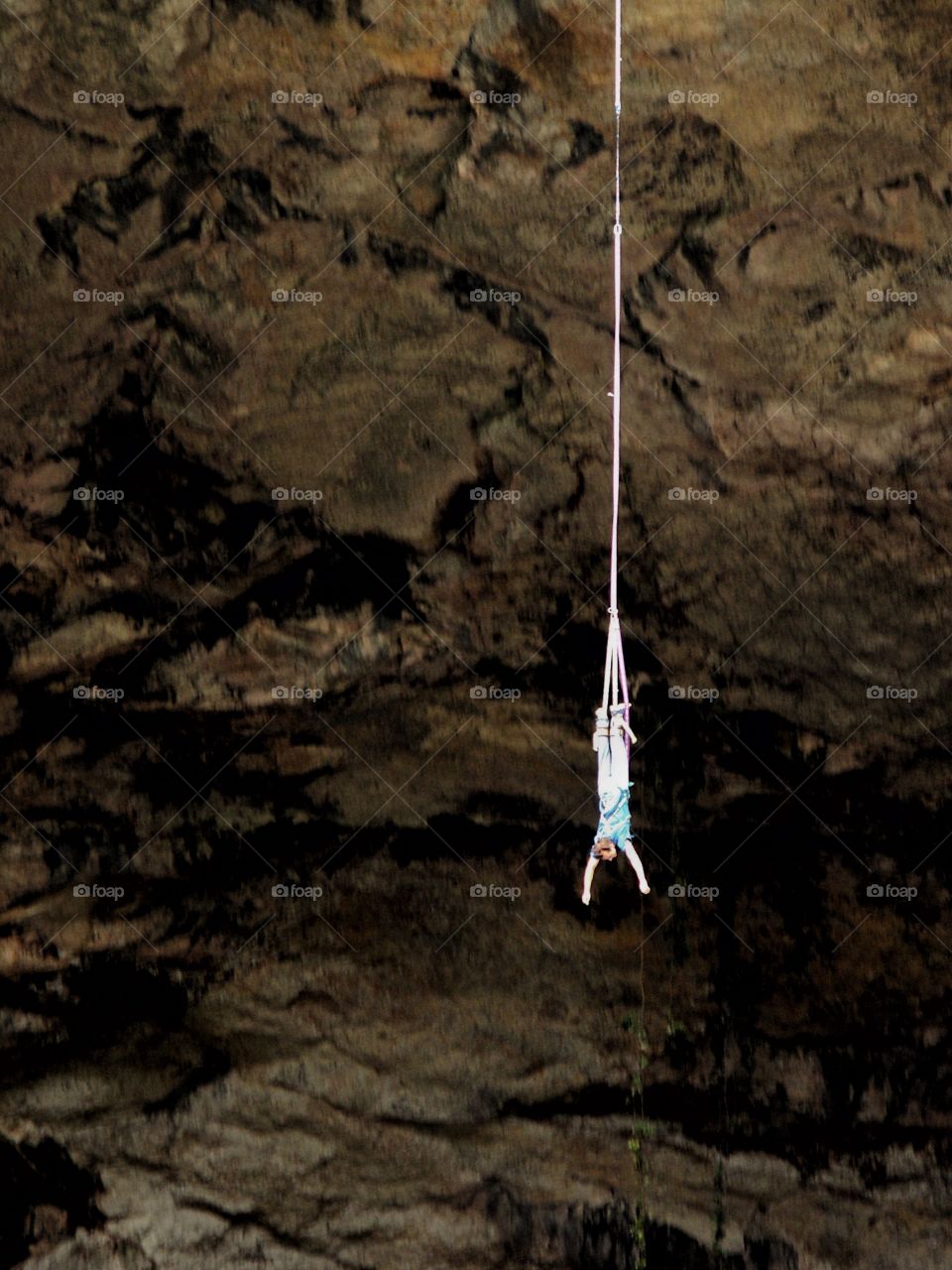 Bungee jumping. Cave
