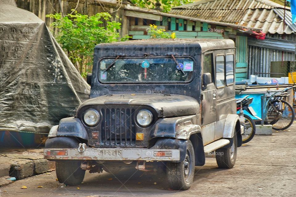 the legend old jeep