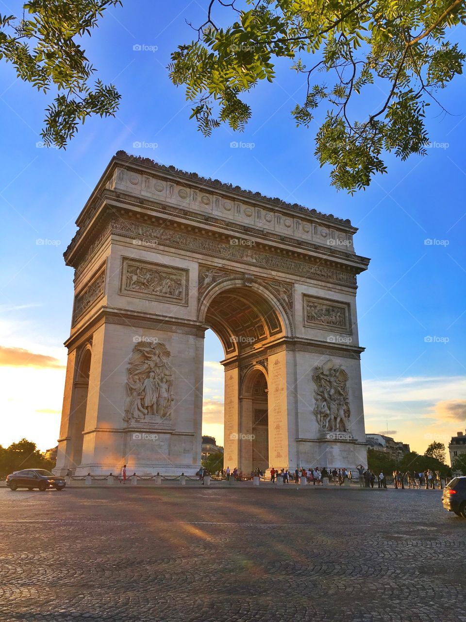 Afternoon in Arc de Triomphe, Paris