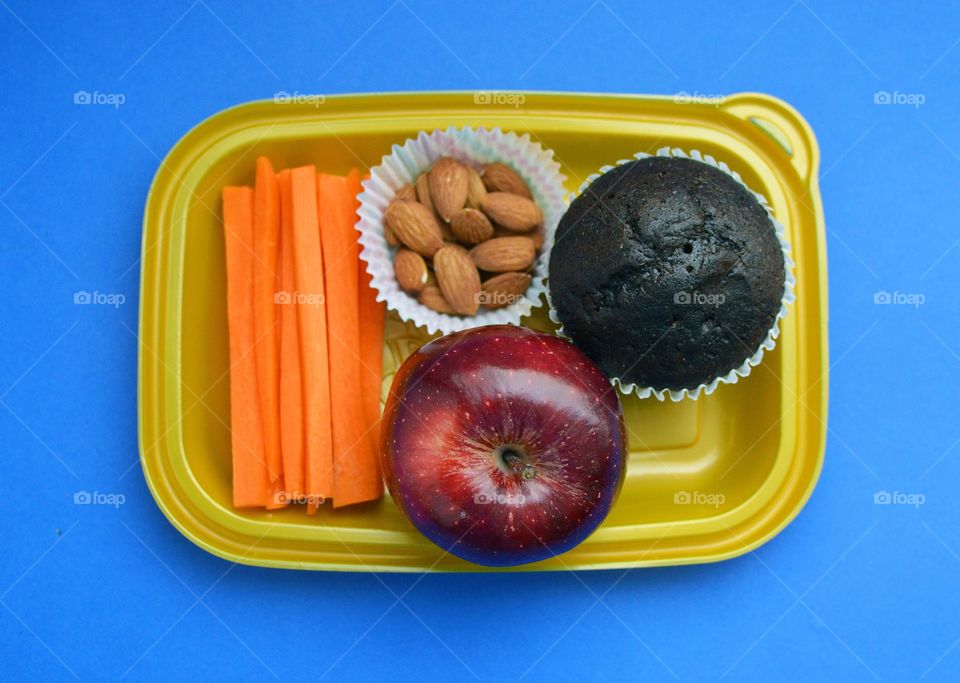 Lunchbox to your work and school