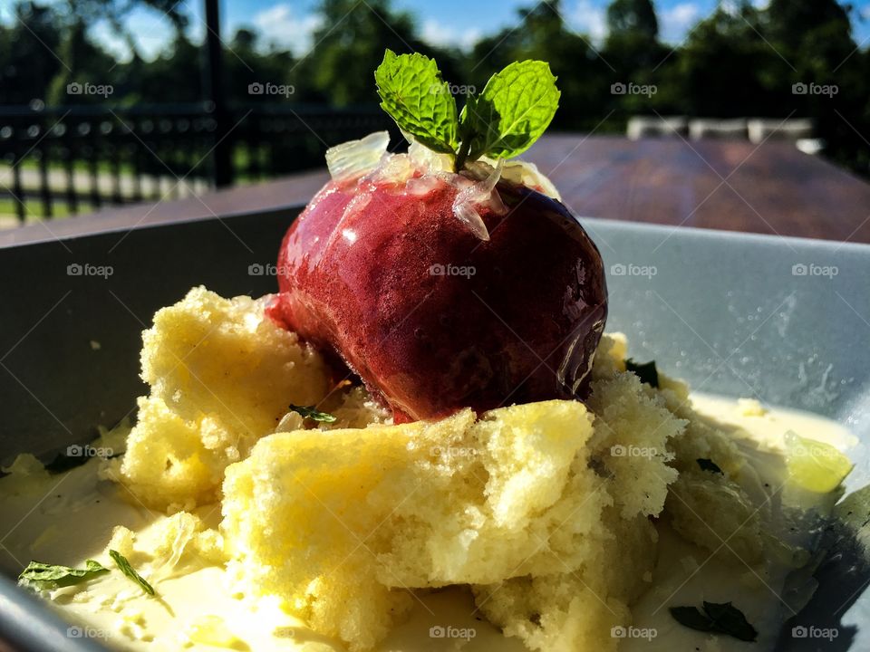 Red Bull sorbet on a pineapple sponge cake 