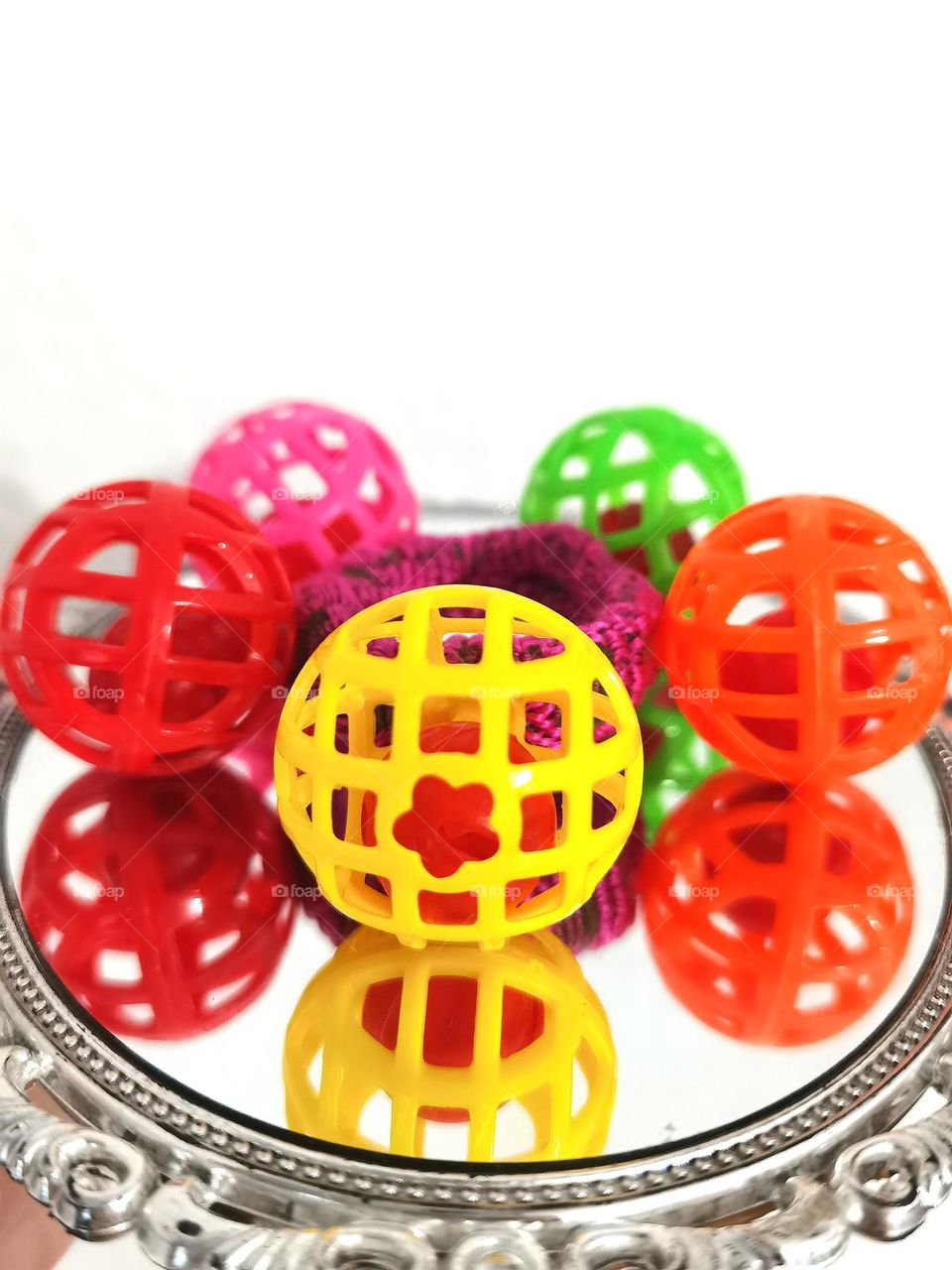 Balls mirror reflection