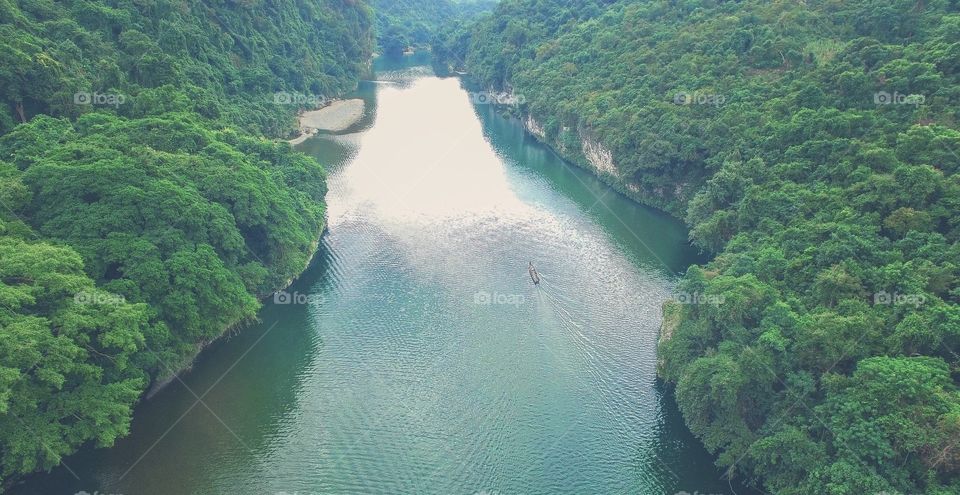 This taken was the beautiful part of the lake from the  Phil.