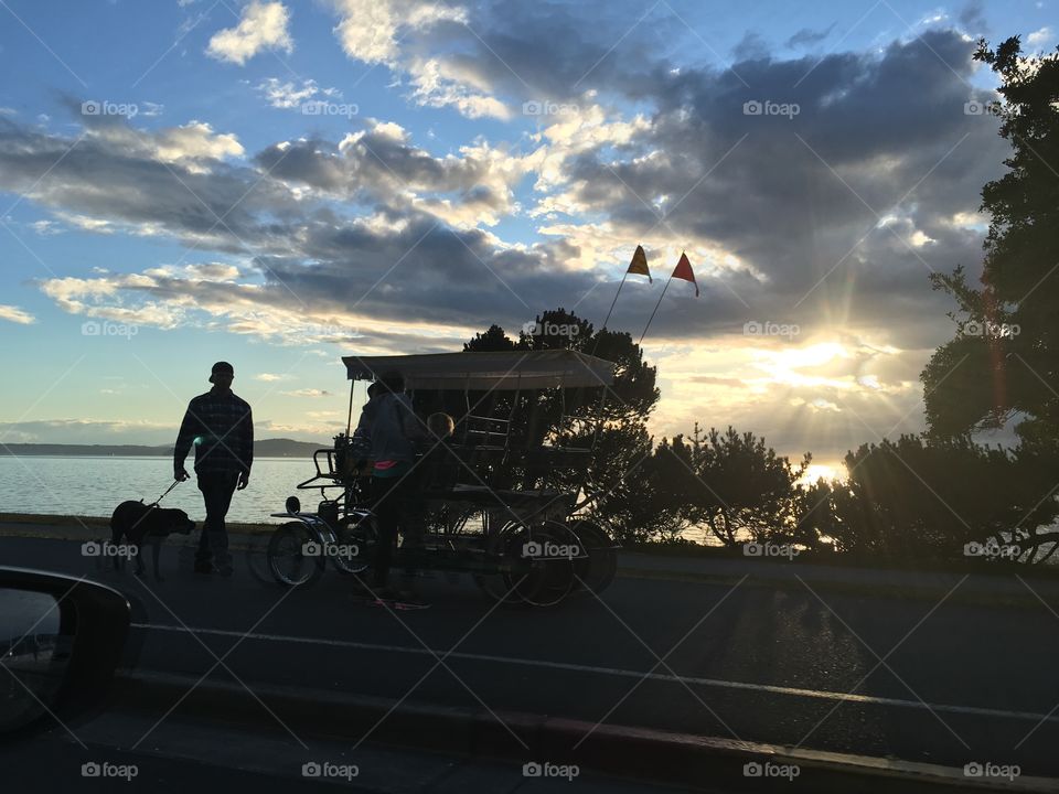 Evening walk in Seattle 