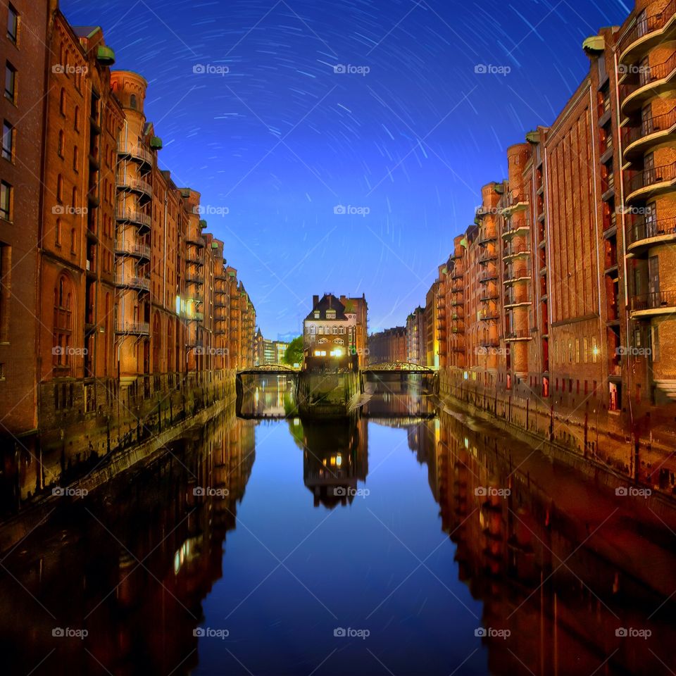 Hamburg Speicherstadt star trail