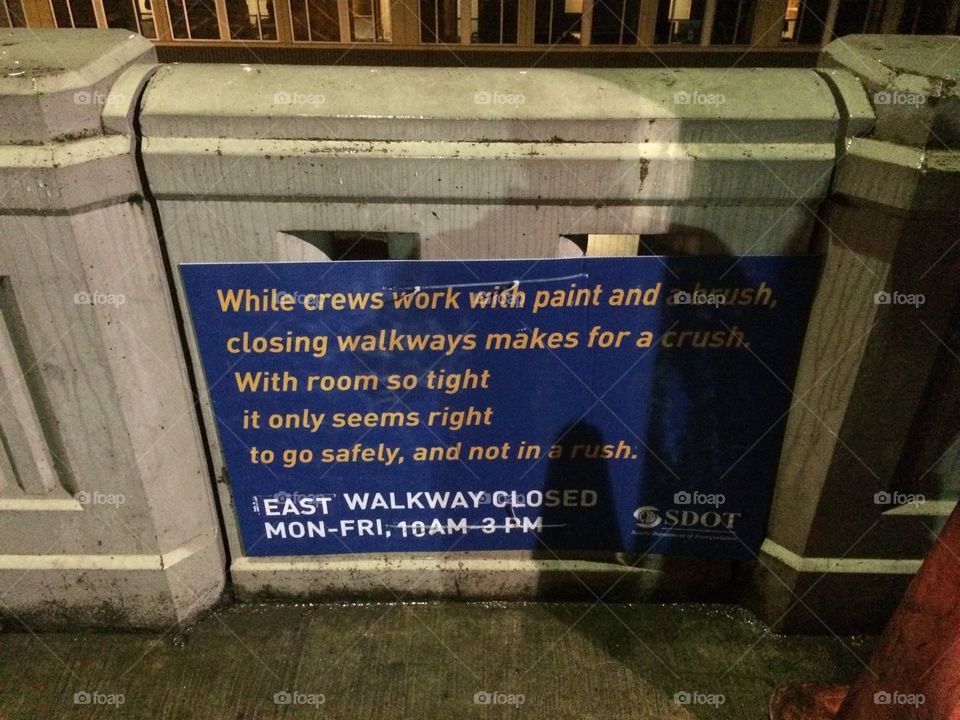 A funny construction sign 