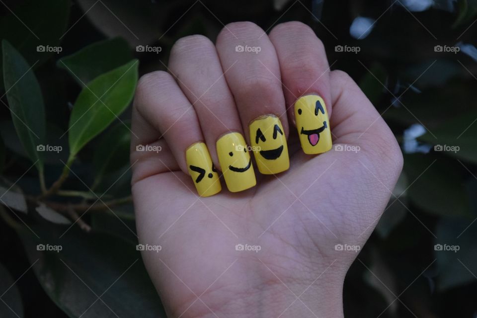 Smiley Faces Nail Polish Arts