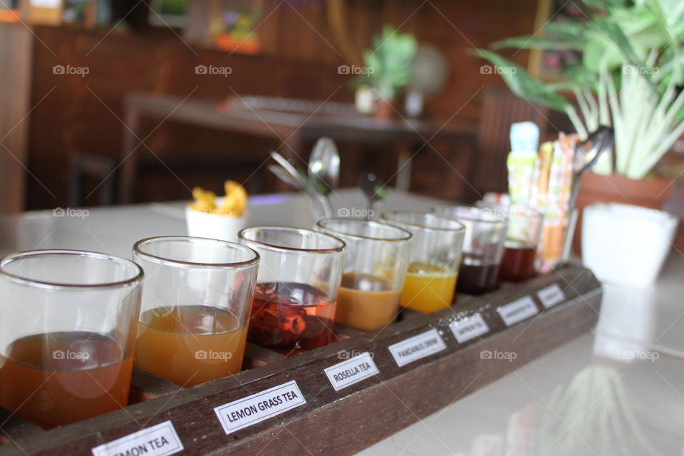 Degustation of different kind of tea in Bali, in the plantation of Café Luak. Indonesia.