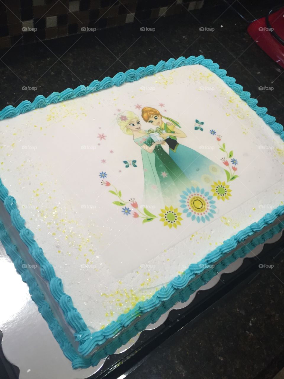 Disney's frozen birthday cake