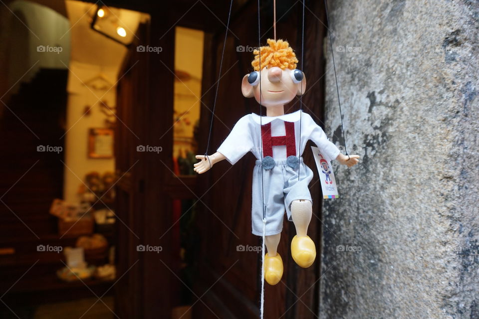 Puppet on a string ...