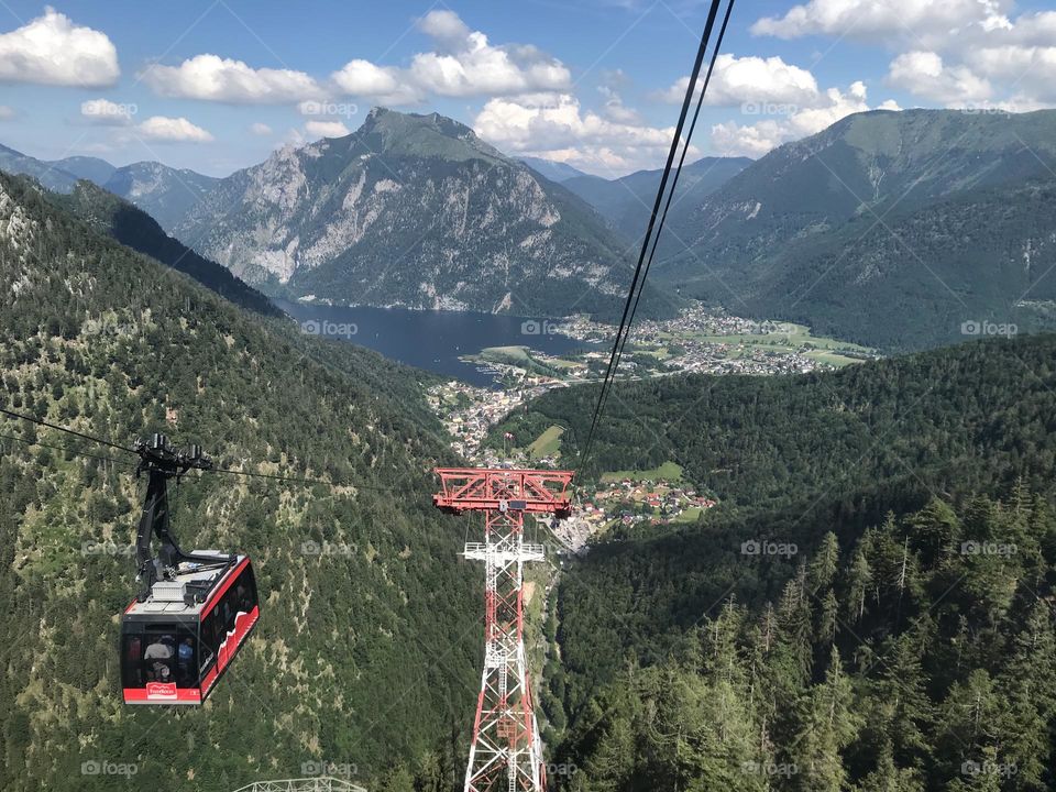 Gondola lift
