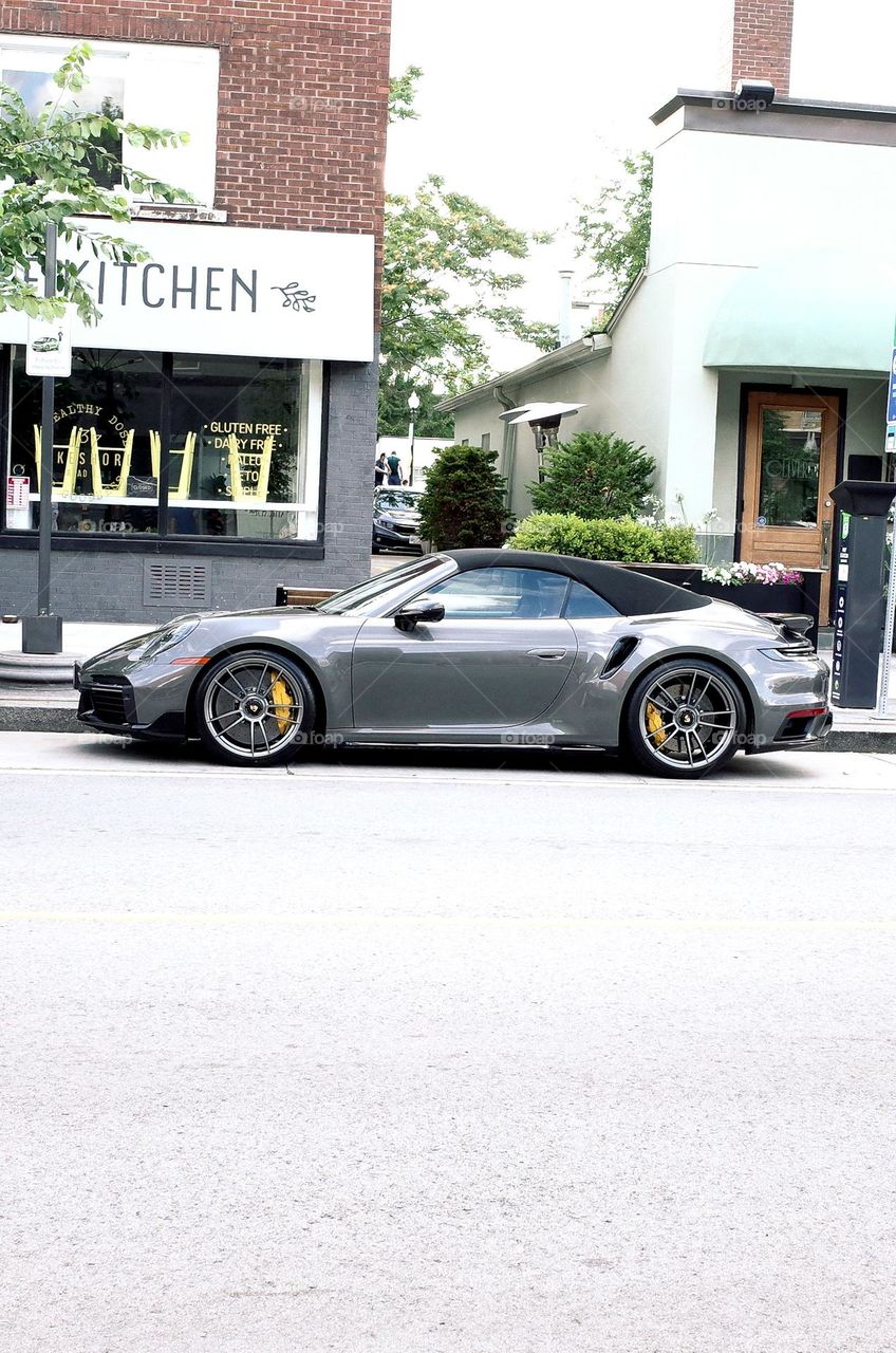 amazing looking Porsche