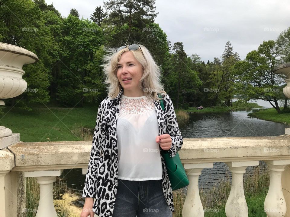 Beautiful woman with blonde hair 