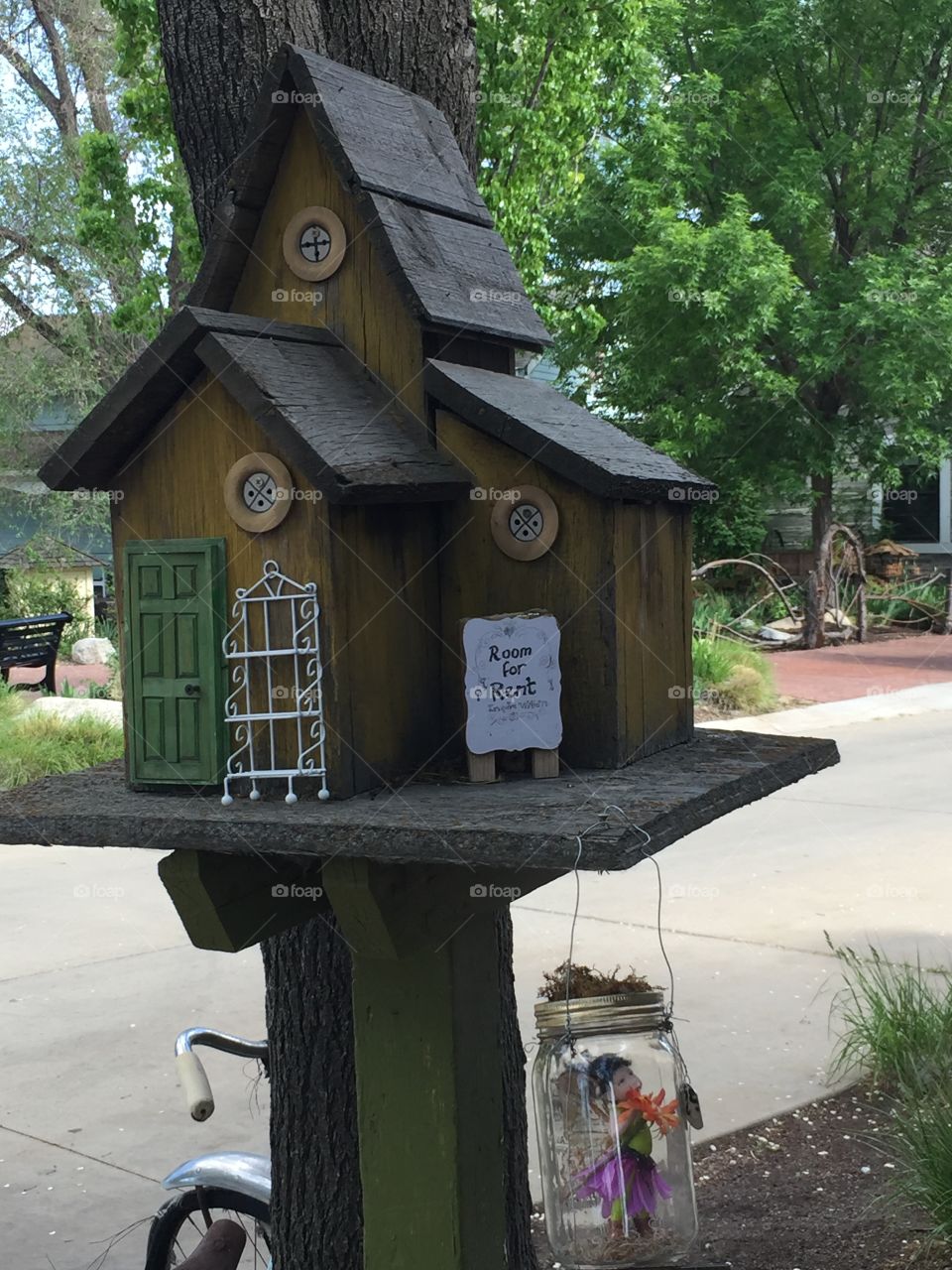 Fairy Quest. Room for Rent! Pixie Home. Fairy Homes & Gardens. Pixie Hollow and Gardens. Gardner Village, in West Jordan, Utah. @chelseamerkleyphotos - Copyright © CM Photography. May 2019. 