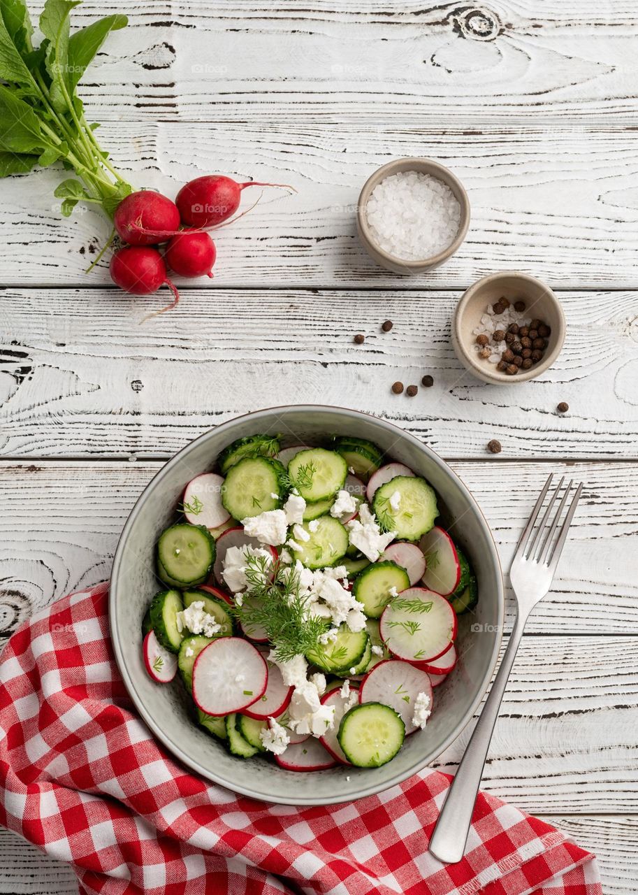 cucumber reddish salad