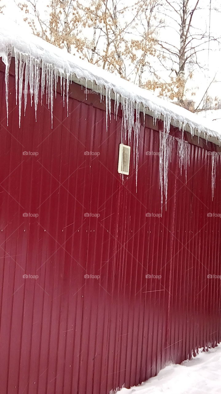 зима.сосульки.холод.лёд.