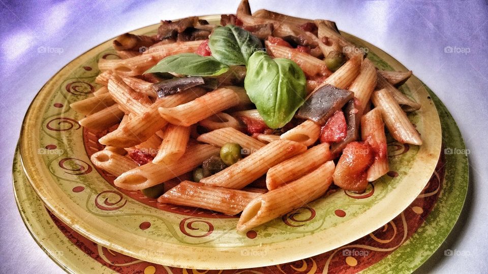 pasta, sauce, gravy, tomato, basil, eggplant, peas, normally, Italy, food