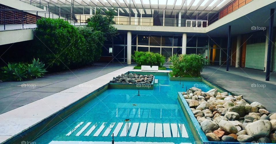 Azul,  cinza e verde