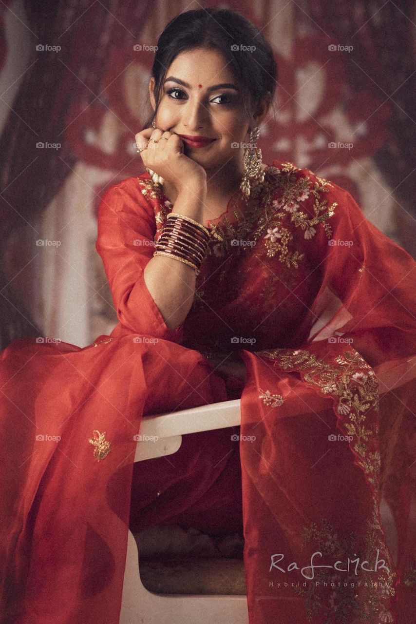 Red sarees is pure grace and glamorous 