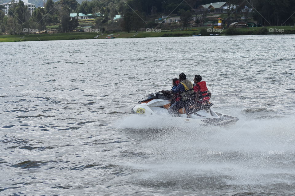 Jet ski mania on #at Gregory's Lake