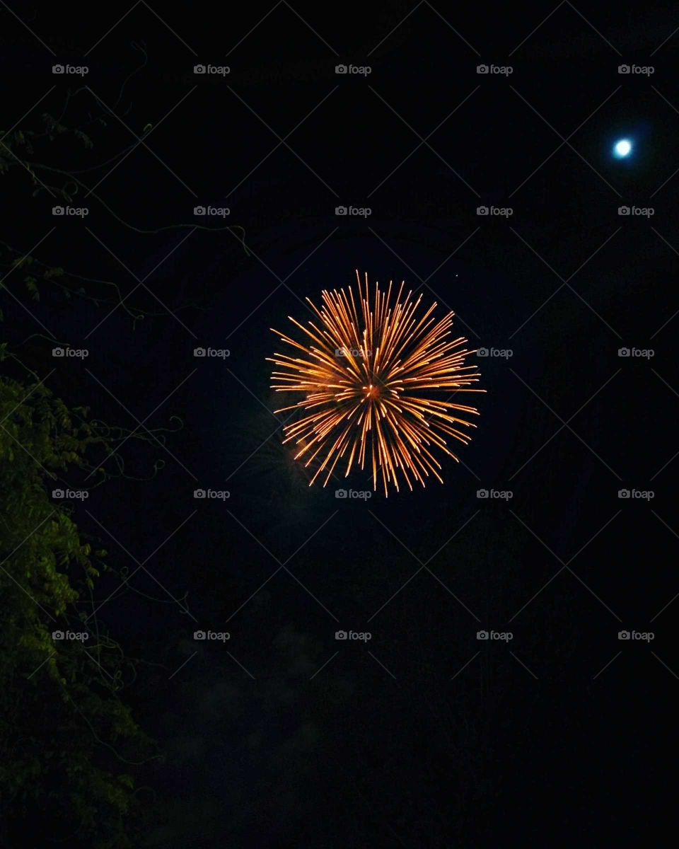 fuegos artificiales en Sevilla