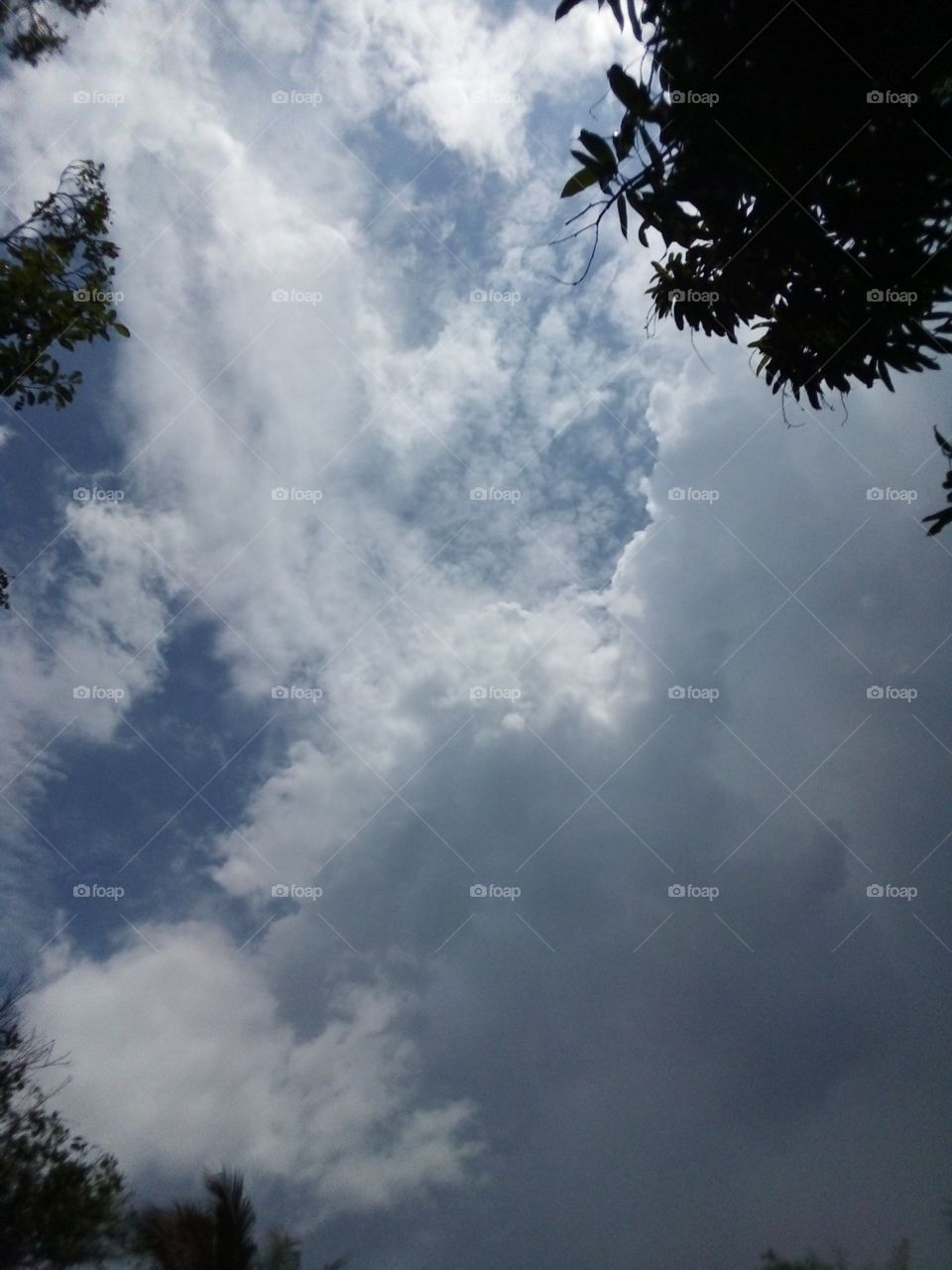 nubes y cielo