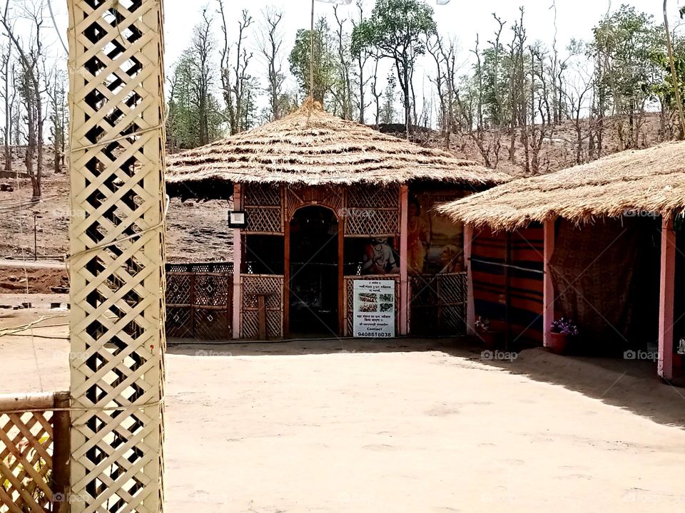 so nice best place so silent place it's a small aashram of sant situated in dang so silent and beautiful place built a hut for sant