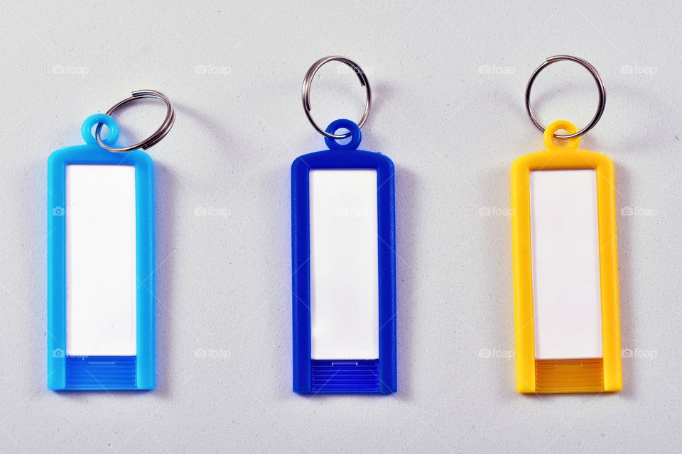 set of colorful keyrings to write down