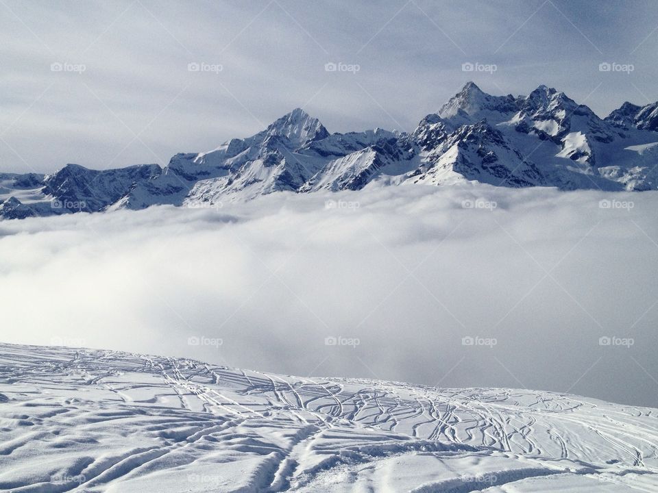 Clouds on the mountain 