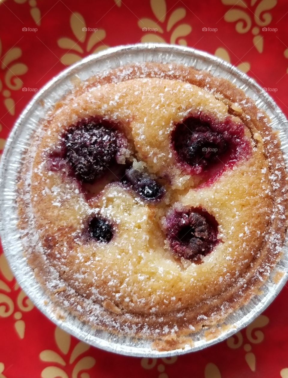 fresh berry muffin