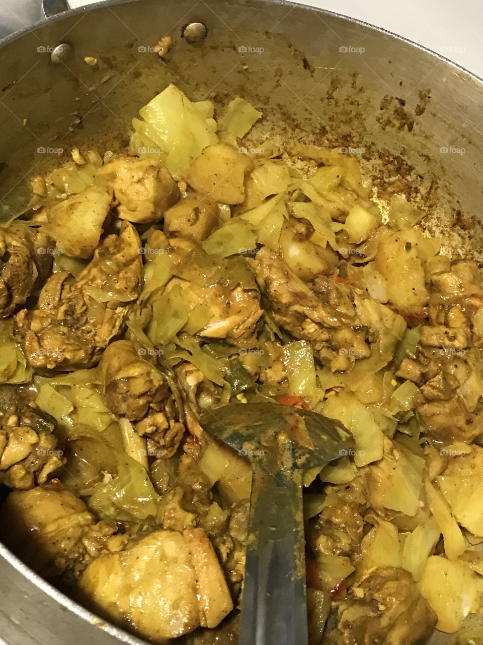 Curry chicken with cabbage 